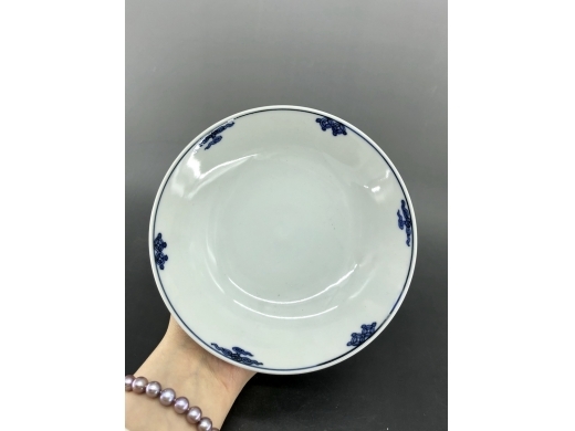 青花麒麟福寿康宁纹大盖碗