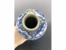 青花龙穿花纹鸡腿瓶