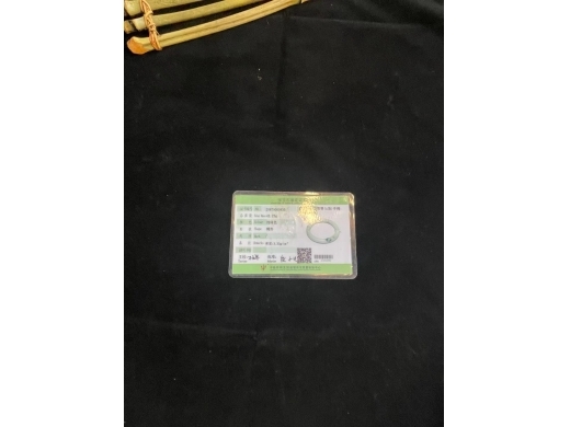 33飘花圆条手镯