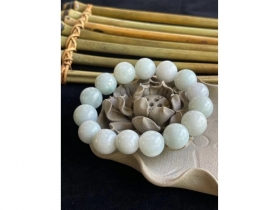 45翡翠手串