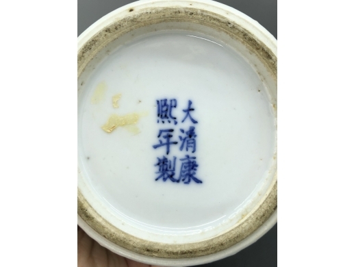 五彩刀马人物瓶