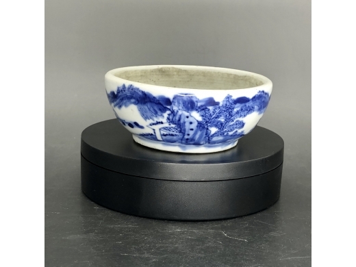 青花山水纹研钵
