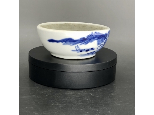青花山水纹研钵