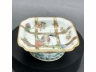 粉彩井栏花虫纹四方倭角碟