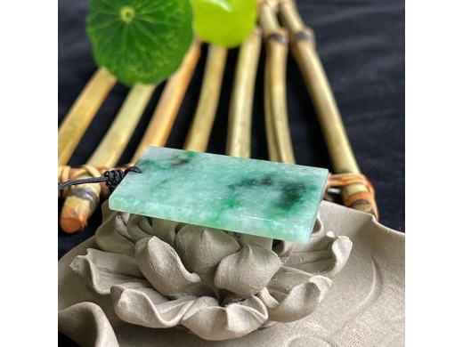 41翡翠方牌