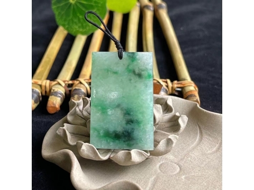 41翡翠方牌