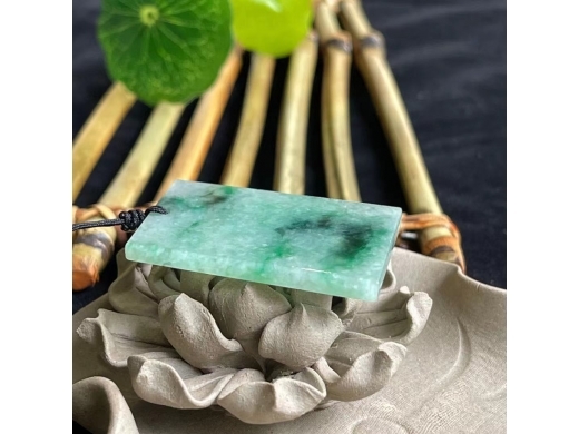 41翡翠方牌