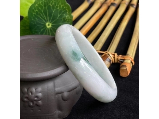 21翠手镯