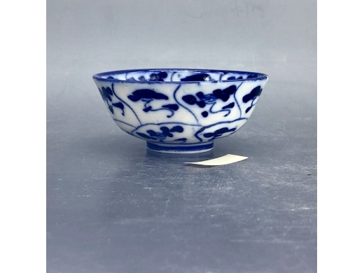 青花灵芝纹茶盏