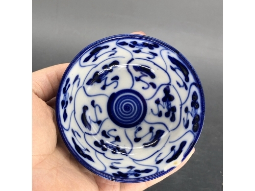 青花灵芝纹茶盏