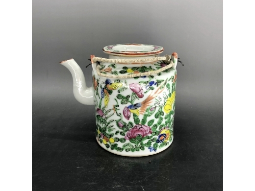 广彩花鸟茶壶