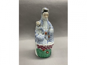 粉彩观音
