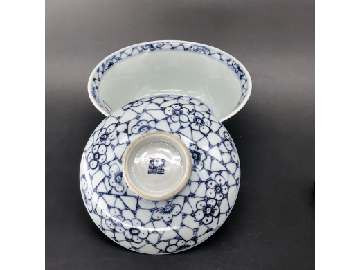青花淡描冰梅大盖碗