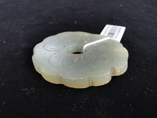 翡翠菊纹璧