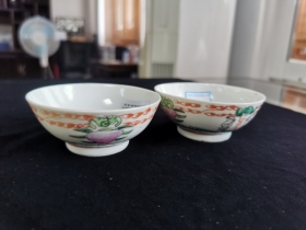 粉彩福寿纹碗（对）