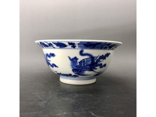 青花凤纹折沿大碗