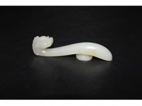 白玉龙钩