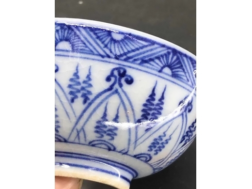 青花花叶纹茶盏