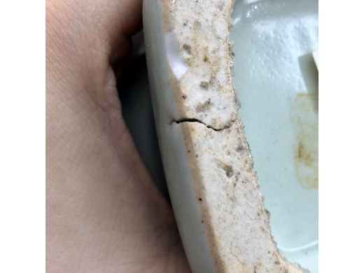 冬青釉堆瓷双龙戏珠纹双耳扁尊