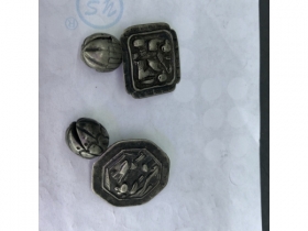 银刻人物挂铃铛二个