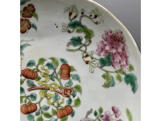 粉彩四季花卉纹大盘