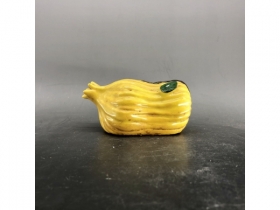 黄釉佛手供果