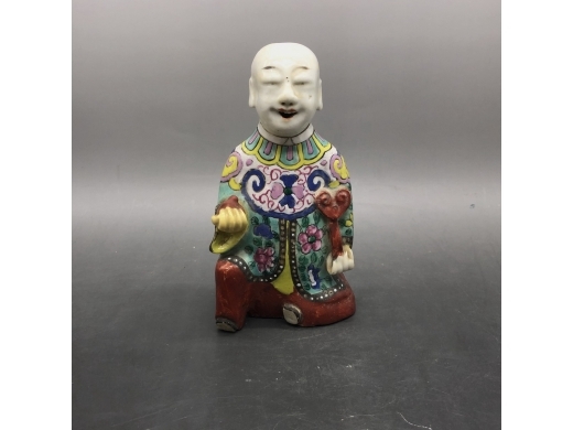 粉彩香童瓷塑