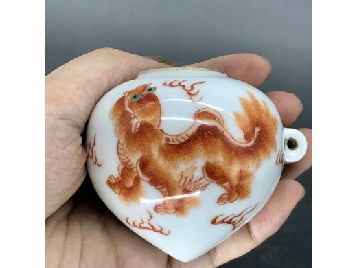 矾红太师少保鸟食缸