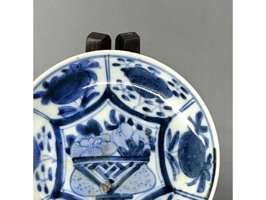 青花花卉纹小碟