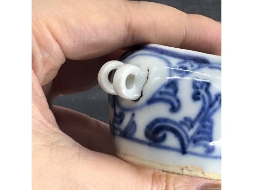 青花淡描缠枝花鸟食缸