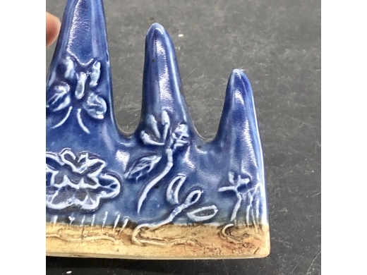兰釉花卉山形笔架