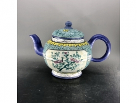 紫砂加彩大茶壶