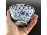 青花淡描冰梅纹茶碗