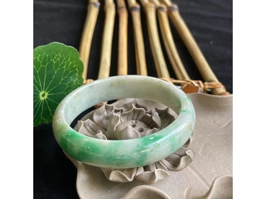 19翠手镯