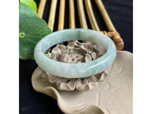 34飘花手镯