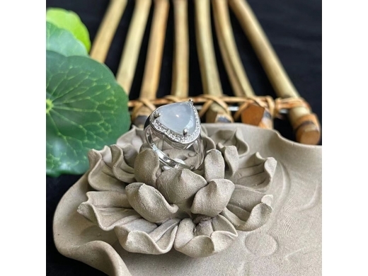 32翡翠戒指