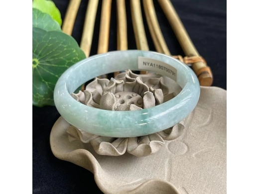 34飘花手镯
