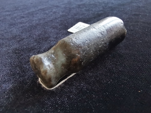 白玉沁色烟嘴