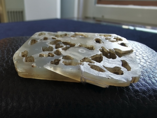 白玉鹊梅纹嵌饰