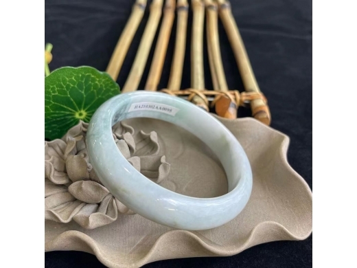 34飘花手镯