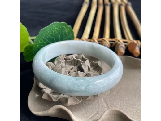 34飘花手镯