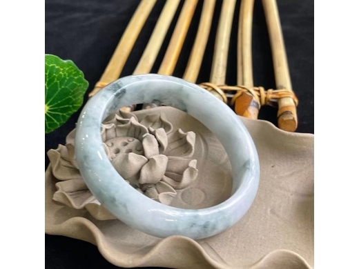 42飘花手镯
