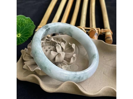 42飘花手镯