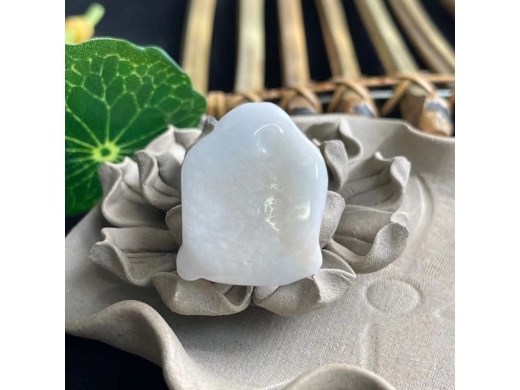 1翡翠佛头