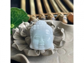 1翡翠佛头