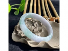 16翠手镯