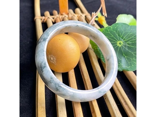 36飘花手镯