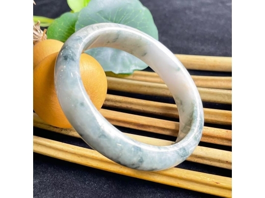 36飘花手镯