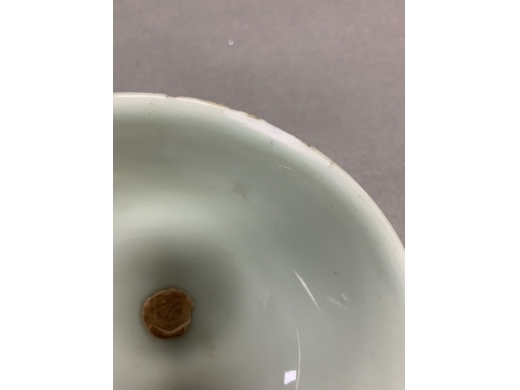 青花缠枝纹碗