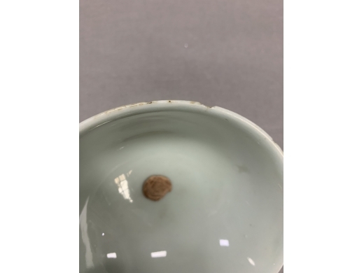 青花缠枝纹碗